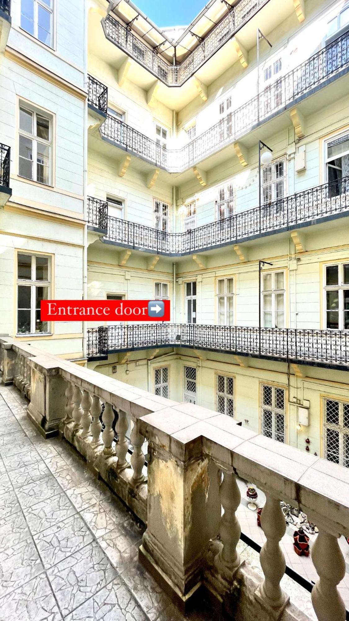 Amazing Swedish 3 Rooms Apartment In The City Center Будапешт Екстер'єр фото